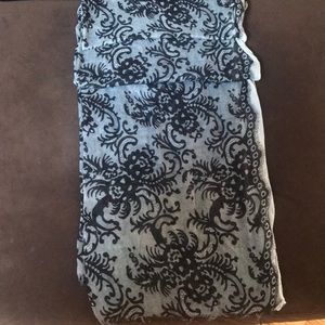 Black and grey scarf